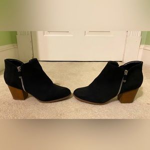 Style & Co Black Booties with zippers size 9 Women